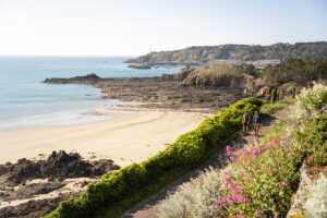 Bretagne Blumenmeer Trekking