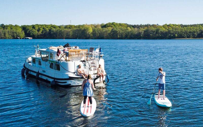 In den Urlaub mit dem Hausboot<span class="sponsored_text"><br>ANZEIGE</span>