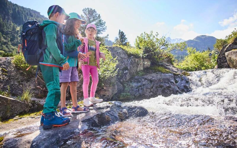 Unterwegs mit Kindern: Gut ausgerüstet ins Abenteuer<span class="sponsored_text"><br>ANZEIGE</span>