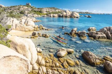 La Maddalena auf Sardinien: Seekajak-Juwel im Tyrrhenischen Meer