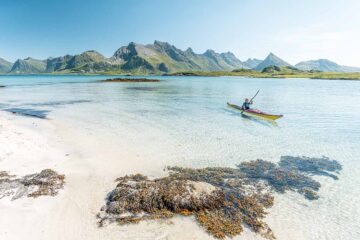 Seekajaken auf den Lofoten – Berge im Meer